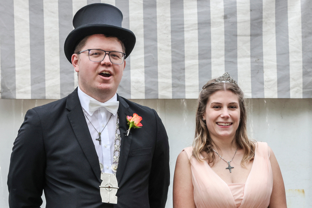 top-top.de 240531-102 | Foto, Video, Fotografie, Videografie, Fotobox, DJ, Discjockey, Musik, Musikbox, Veranstaltung, Photobooth, Amazon, Ebay, Buchtipp, Bestseller, Autor, Verlag, Buch, Wesel, Hamminkeln, NRW, Dinslaken, Rees, Drohne, Hochzeit, Party, Fotobox, Wesel, Fotograf