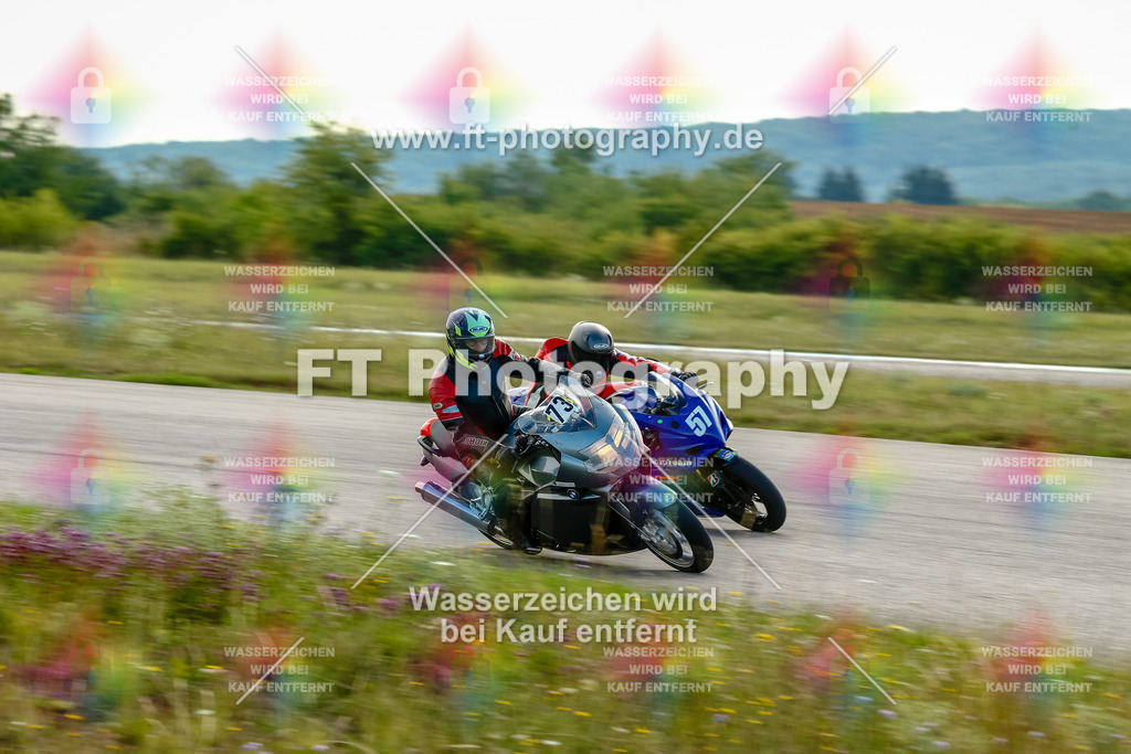 Chambley Juli-0156 | Hier findet Ihr Bilder von Touristenfahrten auf der Nürburgring Nordschleife oder von anderen Veranstaltungen die ich besucht habe. Viel Spass beim Durch Schauen 