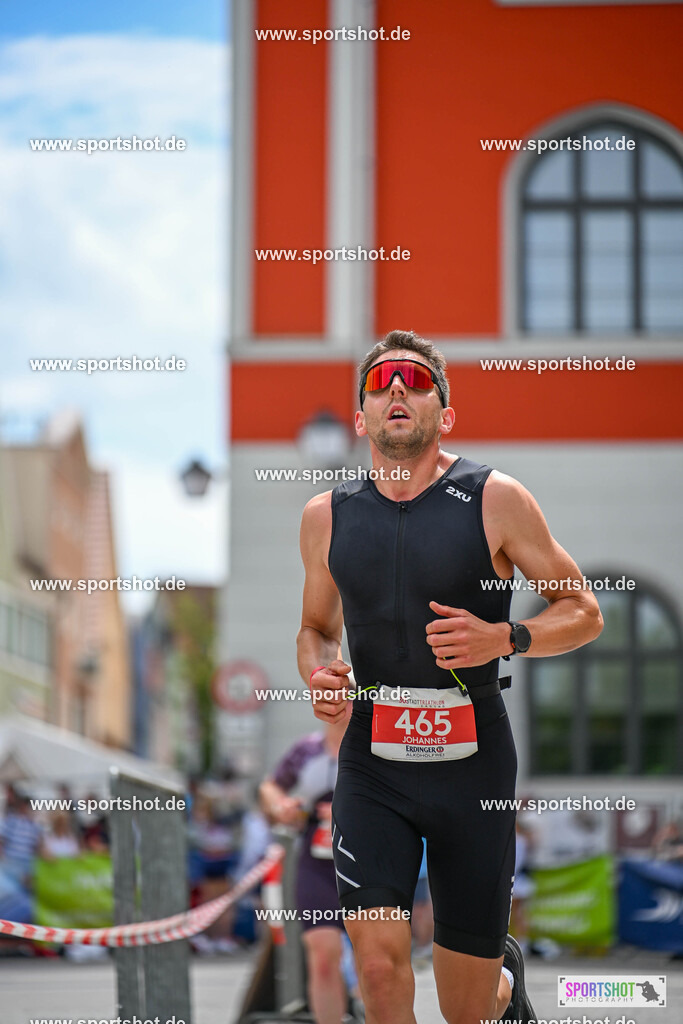 SZI_8300 | Stadttriathlon Erding 2025. #yourpictrs #sportshot_your_pictrs @Sportshotphotography #stadttriathlonerding Copyright: www.sportshot.de