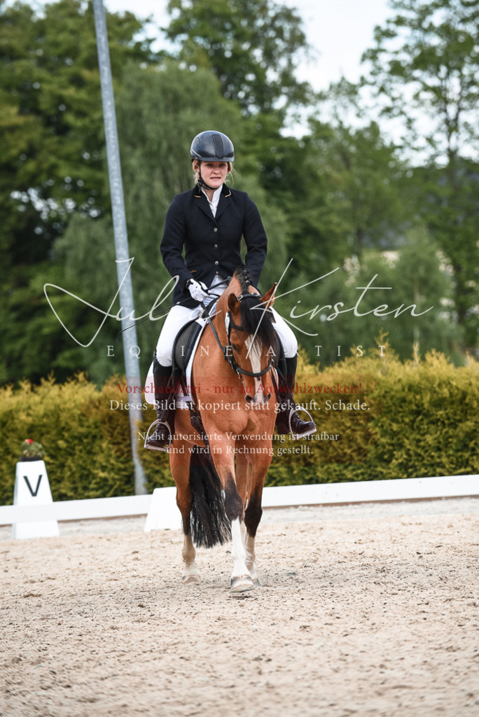 20230518_JK-Röhrsdorf-12-0634 | Pferde- und Turnierfotografie in Westsachsen. Pferdeportraits, Auftragszeichnungen und intuitive Kunst.
