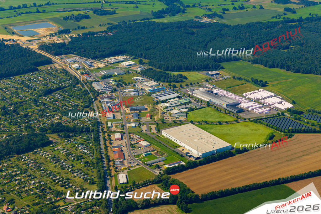 Luftaufnahme der Stadt Wittenberge - Die Luftaufnahme wurde 2025 vom UL-Flugzeug heraus erstellt ( keine Drohne ) - Hochauflösende Luftaufnahme - für professionelle Ausdrucke geeignet. Die Geschenkidee !Hier alle&nbsp;Infos zur Lizenzierung der LuftaufnahmeWir fliegen auch dieses Jahr wieder in Ihre Region um Luftbilder zu erstellen.- Luftbild anfragen