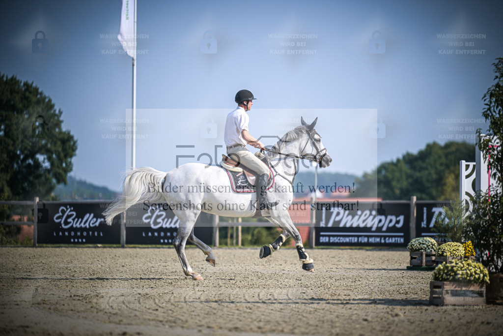 DOS_1213 | Entdecke hochwertige Reitturnierfotos von Foto Oger. Professionell, emotional und authentisch – jetzt Lieblingsmomente im Shop bestellen. - Realisiert mit Pictrs.com