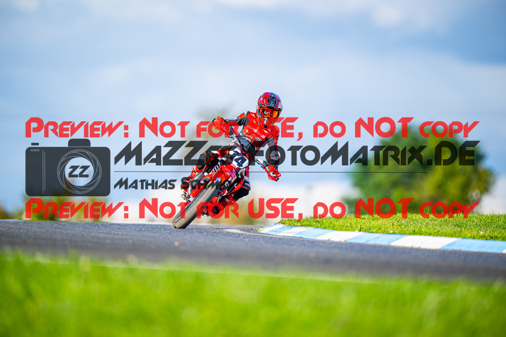 MaZZes_Fotomatrix_20240928_6007705_6006 | S4