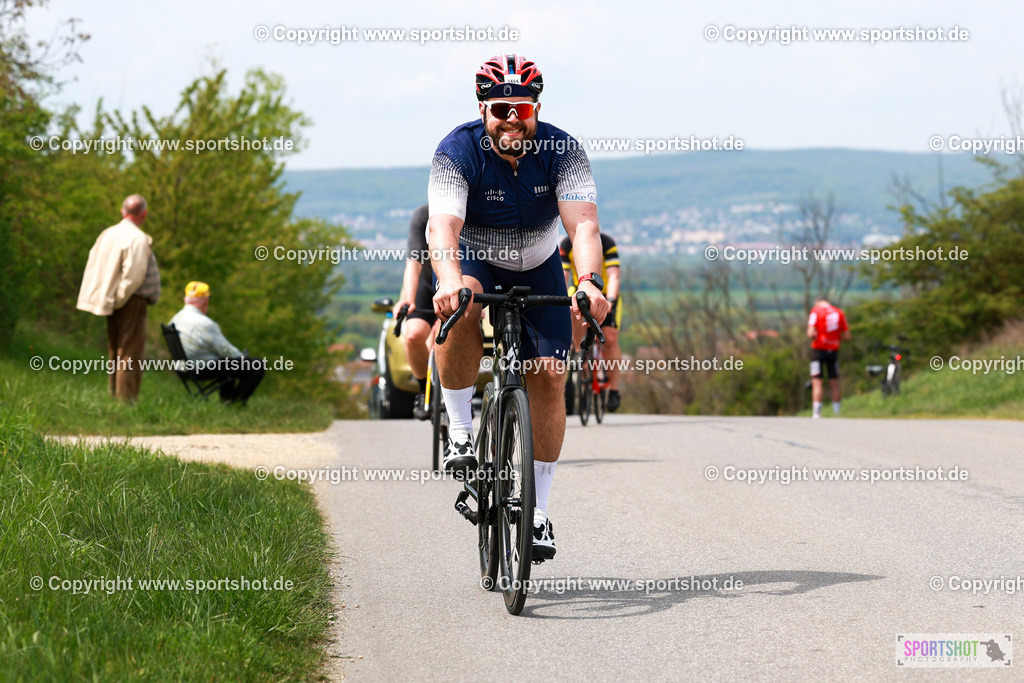 335_AR6_1277 | Neusiedlersee Radmarathon 2026@sportshot_your_pictrs #yourpictures#roadtowm2029 #nrm #neusiedlerseeradmarathon #neusiedlersee #neusiedlerseetourismus #burgenland #mörbisch #nrm26 #burgenlandtourismus #voglundco #poweredbyburgenlandtourismus #radsport #rad #marathon #ucigranfondo #visitburgenland #ucigranfondoworldseries
