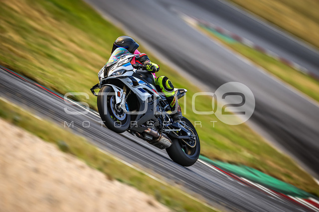 0971-240831_EL-019_971 | Deine Full-Service-Agentur für ✔️Videoproduktionen und ✔️Motorsportfotografie Jetzt Angebot anfragen!