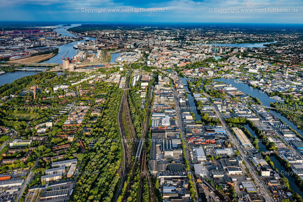 Hamburg_Rothenburgsort_ELS_5939200925 | HAMBURG 20.09.2025 Entwicklungsgebiet "Neuer Huckepackbahnhof der Industriebrache an der Billstraße im Stadtteil Rothenburgsort in Hamburg. // Development area "New piggyback station on the industrial wasteland at Billstrasse in the Rothenburgsort district of Hamburg. Foto: Martin Elsen