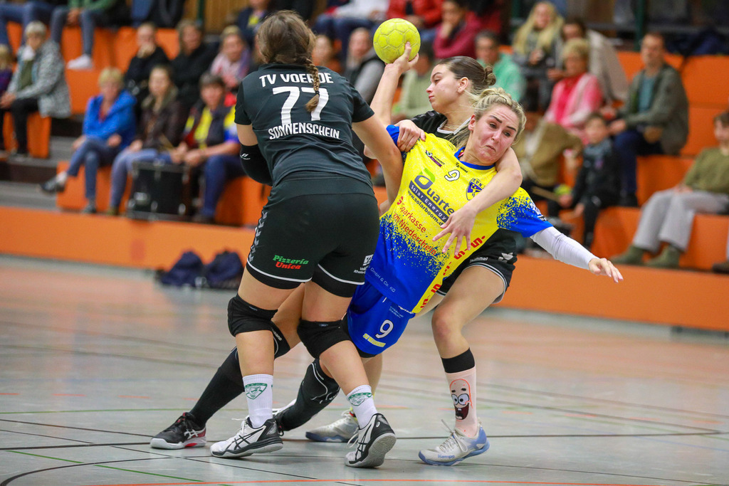 SVN_TvVoerde_021124_071 | Bildergalerie von Sport-Ereignissen aber auch von weiteren spannenden Dingen - nicht nur vom Niederrhein. In Anlehnung an den bekannten Spruch von Hanns Dieter Hüsch heißt das Motto: "Niederrhein ist überall".  - Realisiert mit Pictrs.com