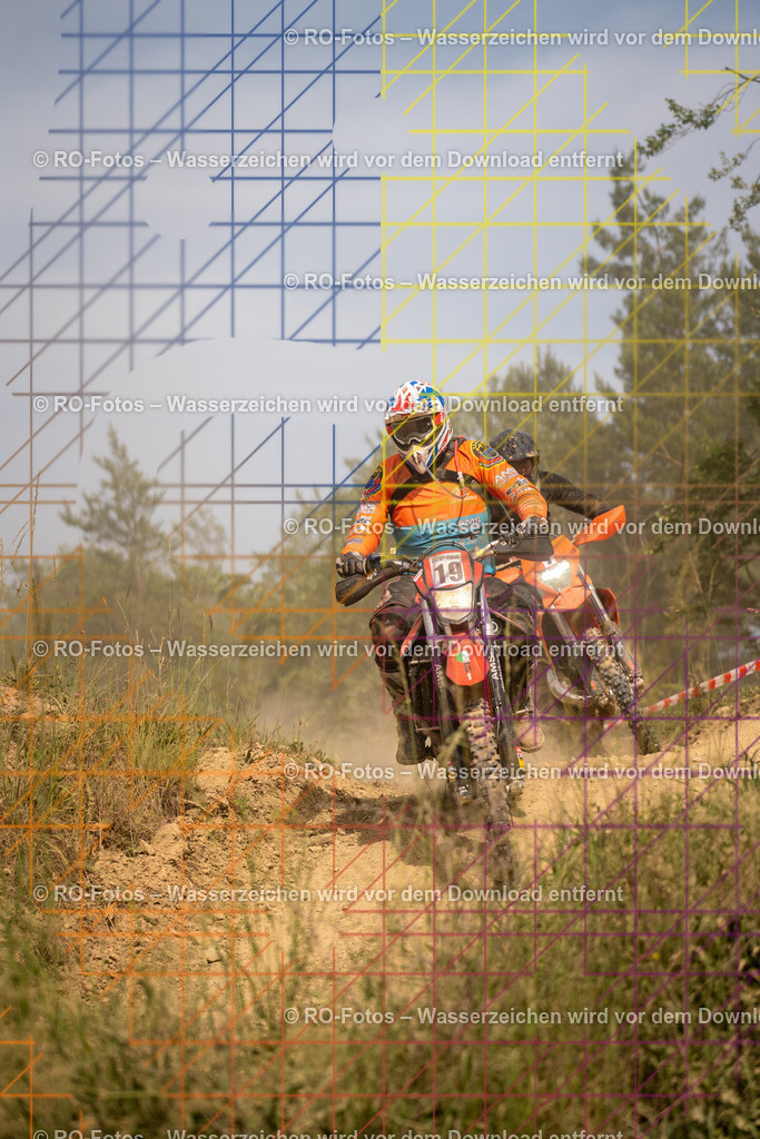 Niederwürzbach 3 Lauf-1120 | Sportfotografie von RO-Fotos: Motorsport, Motocross, Enduro, Laufveranstaltungen und Triathlon. Professionelle Fotos von Sportlern und Events. - Realisiert mit Pictrs.com