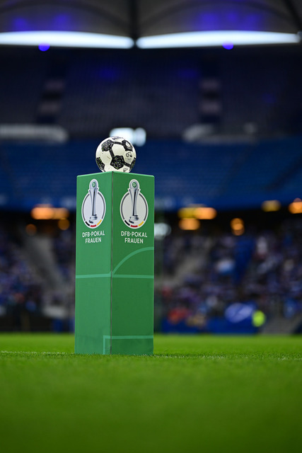 Fußball I Frauen I Saison 2025-2026 I DFB-Pokal I Achtelfinale I Hamburger SV - Bayer 04 Leverkusen I 14634 | Der Sportfotograf. - Realisiert mit Pictrs.com