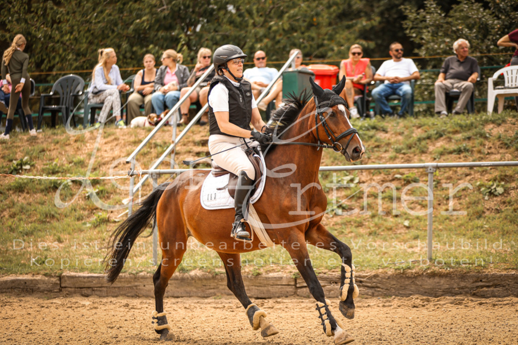 06.SoSpWB00210 | Leoni Ertmer Photography - Realisiert mit Pictrs.com