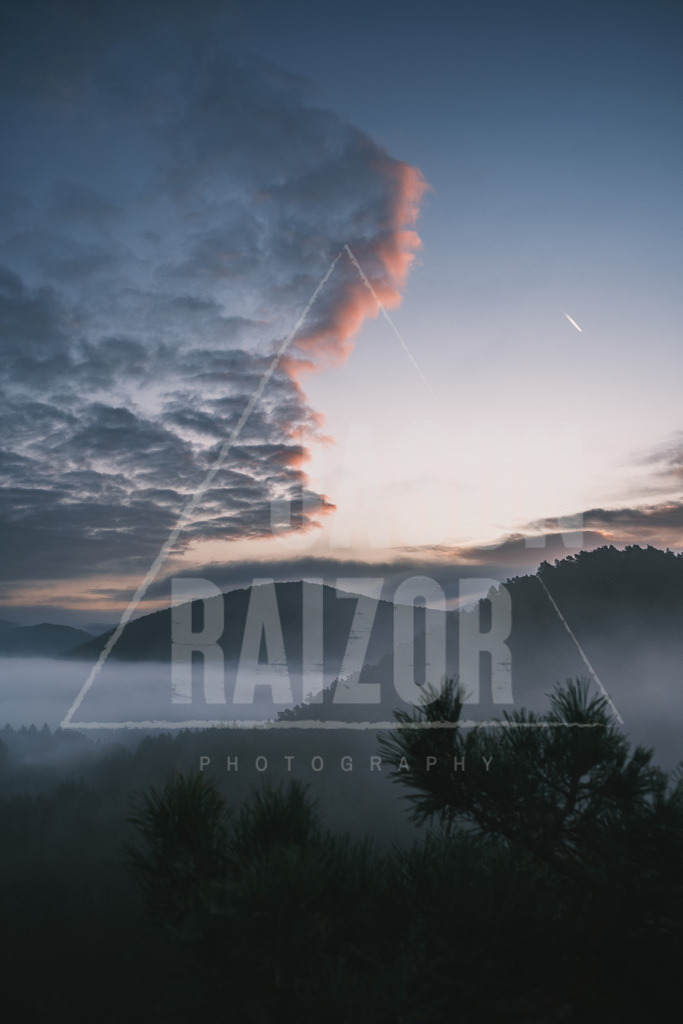 Morgenstimmung über dem Nebelmeer | jasonraizor - Realisiert mit Pictrs.com