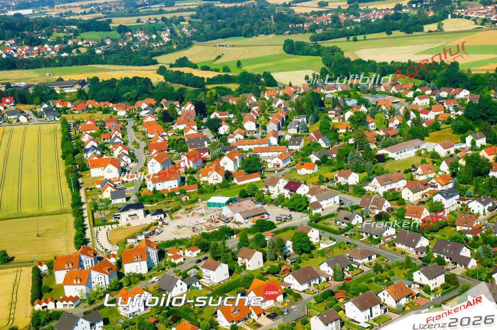 Die Luftaufnahme der Stadt Küps wurde vom UL-Flugzeug heraus erstellt ( keine Drohne )- hohe Auflösung für beste Qualität
