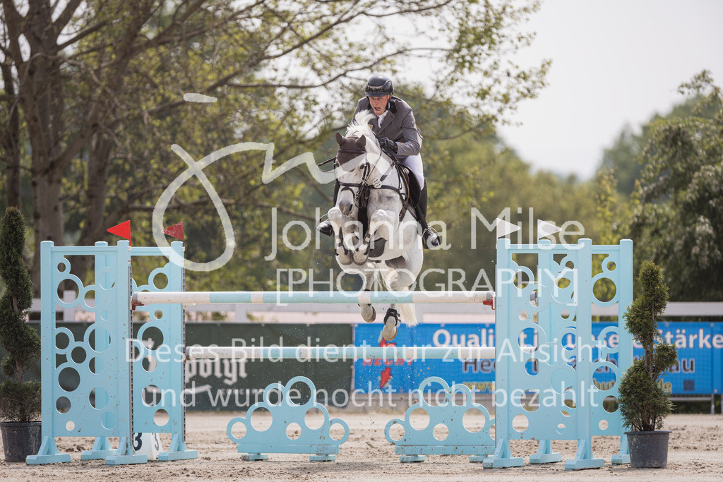 230521_MayDays_FinaleAmateurTour-819 | Deine schönsten Turniermomente als professionelle Fotos! Entdecke hochwertige Pferdesport-Fotografie im Online-Shop. Jetzt Fotos finden & bestellen!