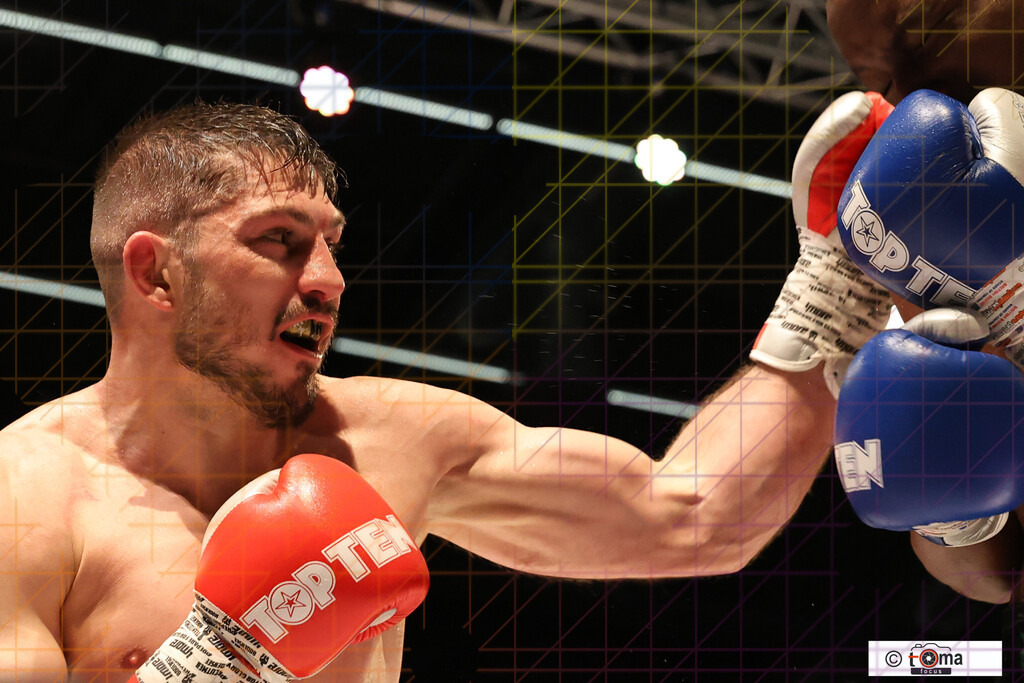 Akingbade vs Braun 25.04.2026 tomafocus Tb00121 | professionelle Sport- und Eventfotografie von Tomafocus – dynamische Bilder, emotionale Momente und hochwertige Aufnahmen für jeden Anlass. - Realisiert mit Pictrs.com