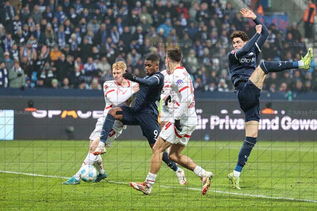 2025-01-18 Myron Boadu VfL Bochum - RB Leipzig Foto Lukas  (429) | Luftbilder Castrop-Rauxel und Fotos vom VfL Bochum kaufen im Webshop der Bilder von Jens Lukas: lukas-fotos - Realisiert mit Pictrs.com