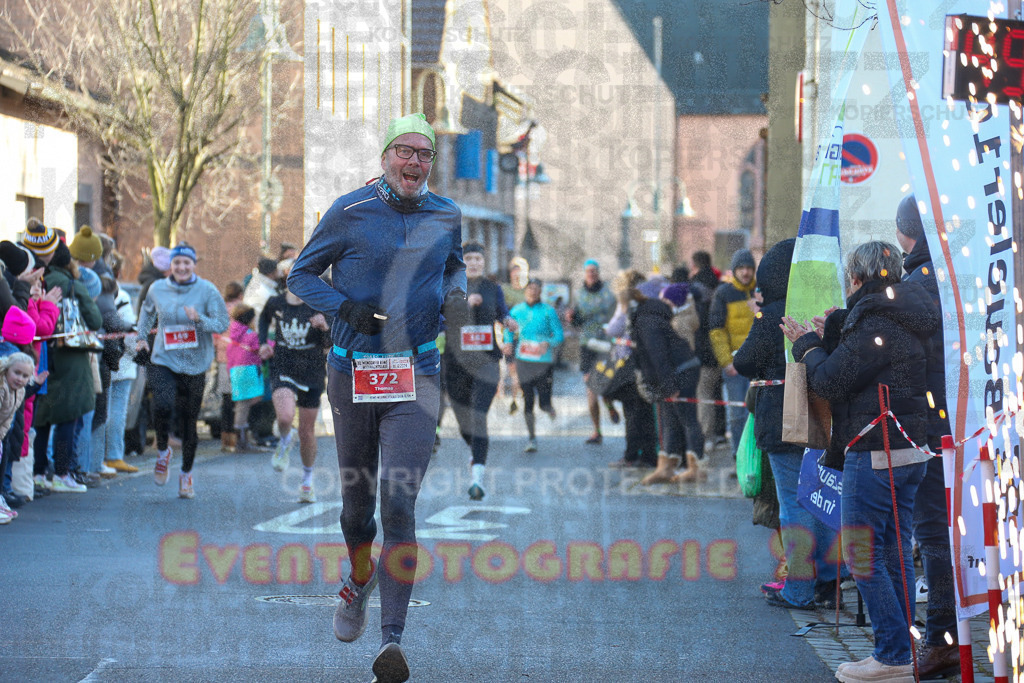 241201_1225_EX1_2088 | Sportfotografie im Rhein-Sieg Kreis, Köln, Bonn, NRW, Rheinland Pfalz, Hessen, etc. Unser Tätigkeitsfeld umfasst den Laufsport vom Volkslauf über den Marathon, Duathlon, Triathon bis zum Ultralauf wie Kölnpfad Ultra oder Schindertrail.