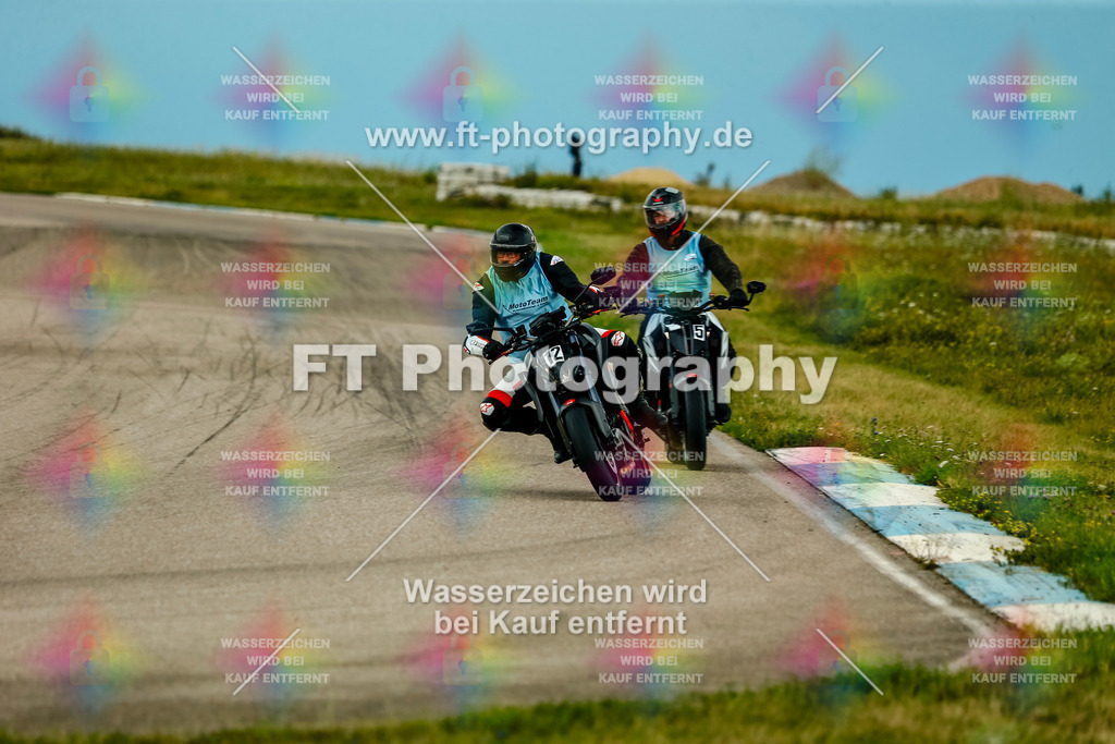 Chambley Juli-3074 | Hier findet Ihr Bilder von Touristenfahrten auf der Nürburgring Nordschleife oder von anderen Veranstaltungen die ich besucht habe. Viel Spass beim Durch Schauen 