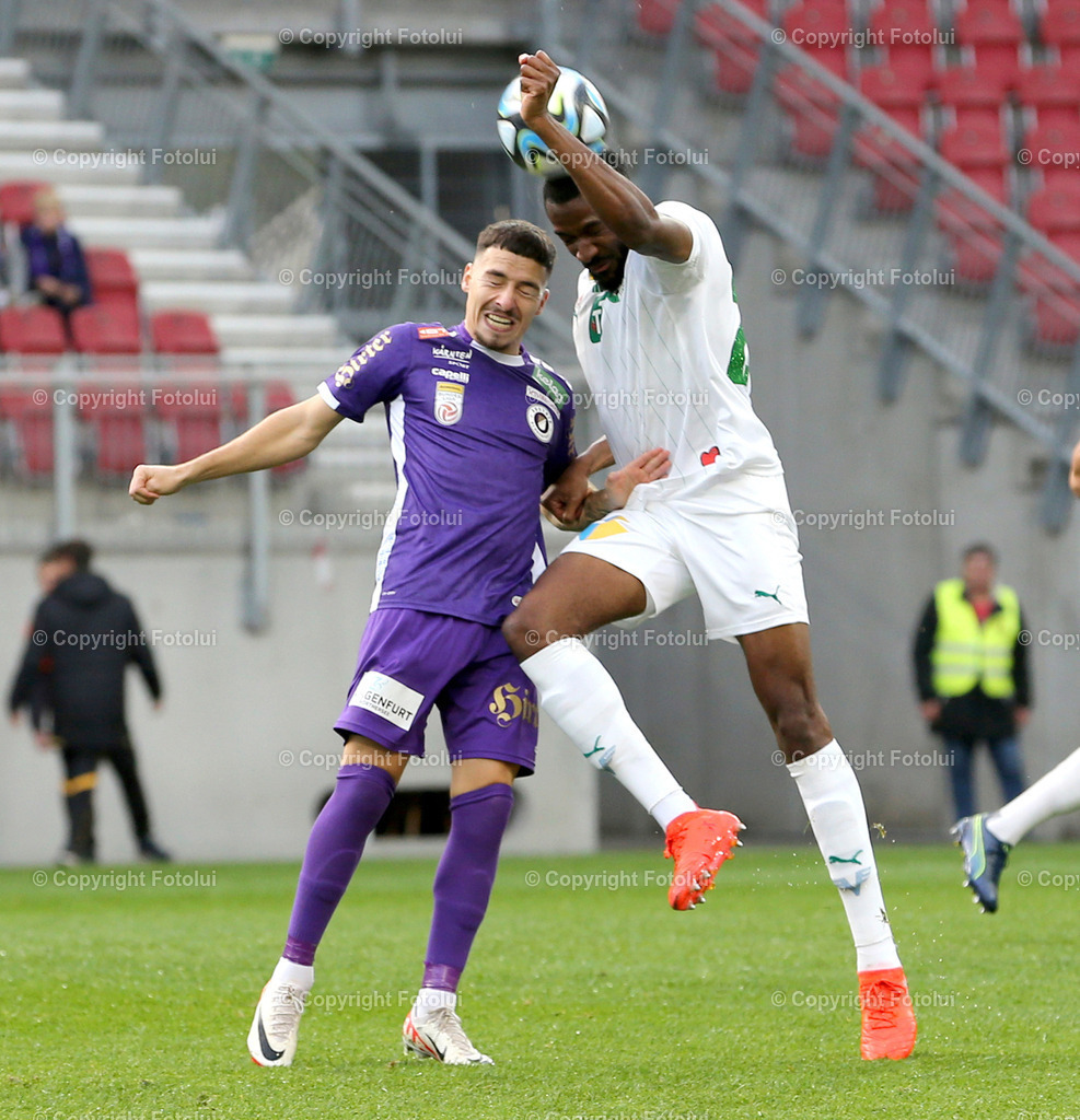 A_LUI_281023_13 | SPORT,FUSSBALL,ADMIRAL BUNDESLIGA AUSTRIA KLAGENFURT-WSG TIROL 28.10.2023
IM BILD: OSARENREN OKUNGBOWA (WSG) UND SINAN KARWEINA  (KLAGENGURT)FOTO: FOTOLUI