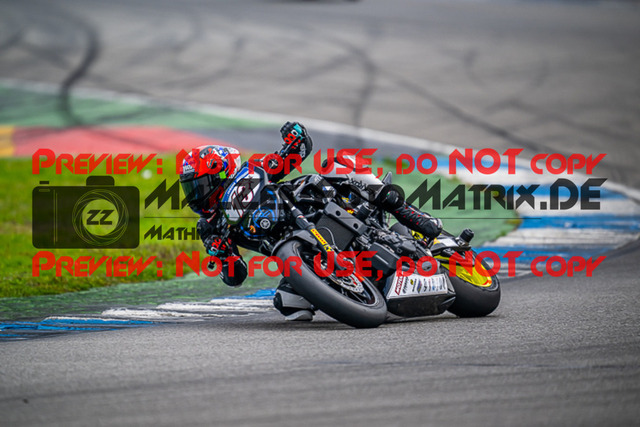 MaZZes_FotoMatrix_220924_7238 | TWIN CUP