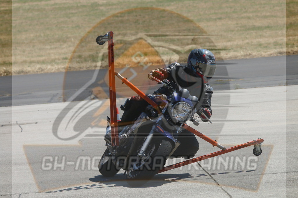 IMG_3073 | gh-motorradtraining-foto.de - Realisiert mit Pictrs.com