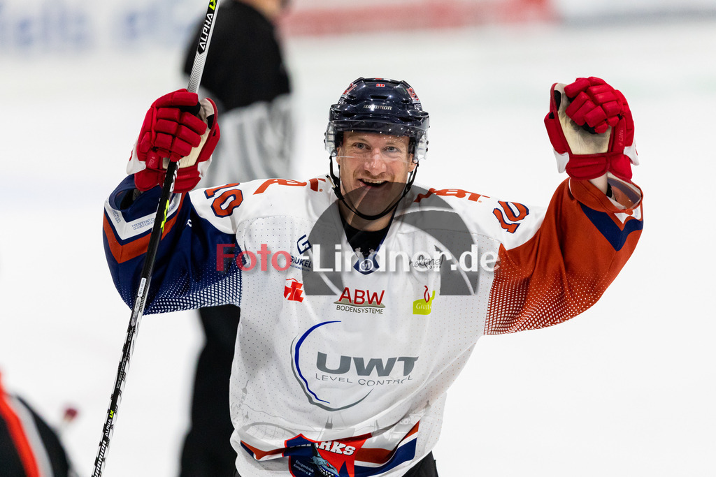 Bayernliga Eishockey TSV Peißenberg Miners gegen ESC Kempten Sharks am 28.10.22 im Eisstadion Peißenberg | Bayernliga Eishockey TSV Peißenberg Miners gegen ESC Kempten Sharks am 28.10.22 im Eisstadion Peißenberg