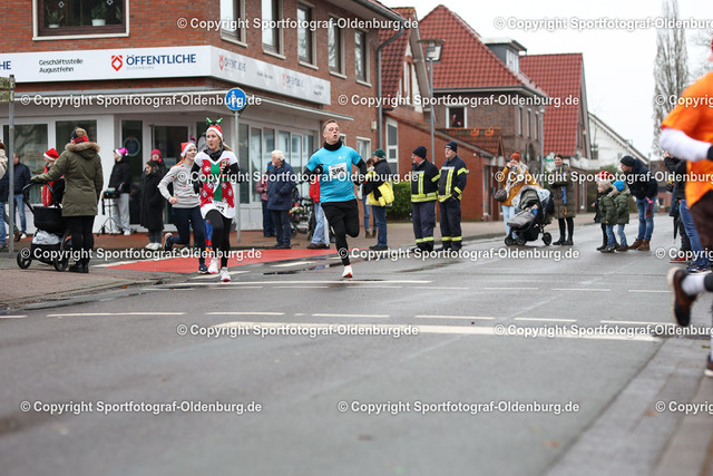 WMLA1606 | Bildershop "Sportfotograf-Oldenburg" mit Fotos von Sportevents in Oldenburg und Umzu. - Realisiert mit Pictrs.com