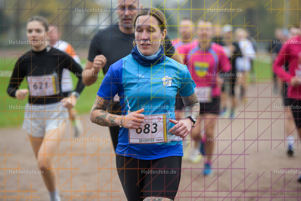 Neusser Erftlauf 2025  | 15km Neusser Erftlauf 2025 Foto: Heldenfoto.de