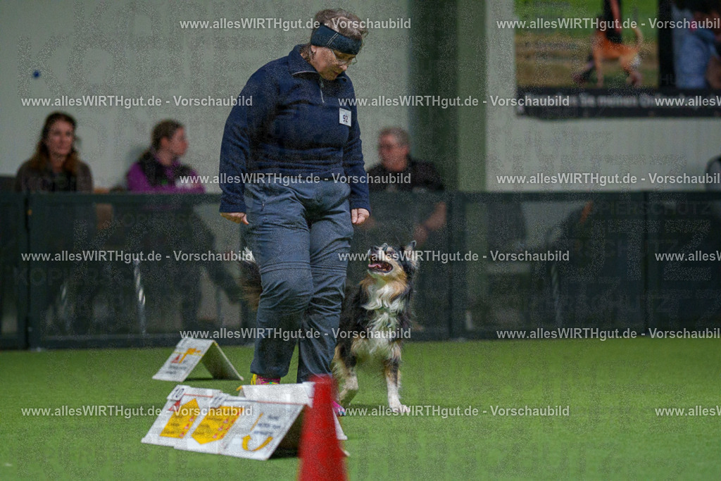 7R504281 | Professionelle Tierfotografie in Mönchengladbach von Daniel Wirth (allesWIRTHgut). Liebevolle & natürliche Bilder von Hunden & Katzen für unvergessliche Erinnerungen.