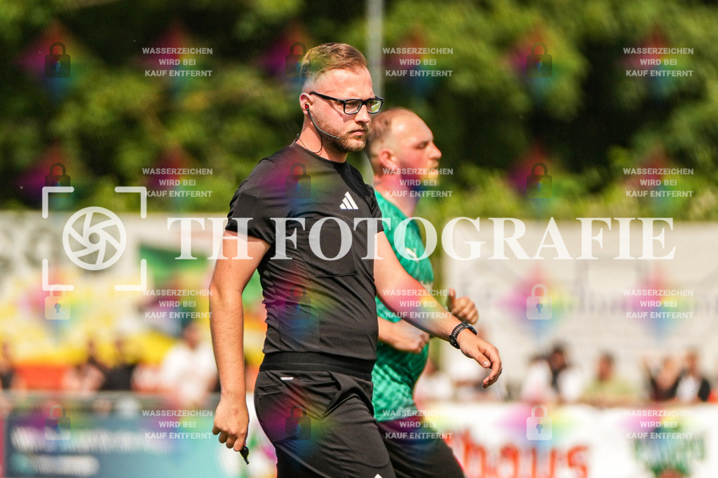 GER, FC Zell - FC Wittlingen, Fussball, Rothaus Bezirkpokal, Finale, Saison 2024/2025, 29.05.2025 | GER, FC Zell - FC Wittlingen, Fussball, Rothaus Bezirkpokal, Finale, Saison 2024/2025, 29.05.2025Foto: TH Fotografie/Alessio Bosco