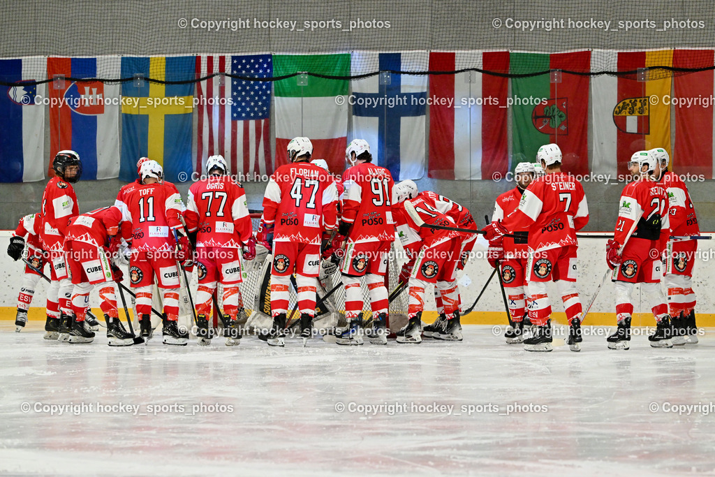 ESV Ferlach vs. UECR Eisbären Huben | ESV Ferlach Mannschaft, ESV Ferlach vs. UECR Eisbären Huben, ESV Ferlach vs. UECR Eisbären Huben am 31.10.2025 in Ferlach (HTC Eishalle Ferlach), Austria, (Photo by Bernd Stefan)