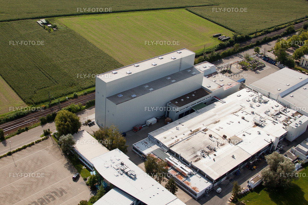 Gebäude und Produktionshallen auf dem Werksgelände des Chemieproduzenten  KLEBCHEMIE M. G. Becker GmbH & Co. KG | Luftbild: Gebäude und Produktionshallen auf dem Werksgelände des Chemieproduzenten  KLEBCHEMIE M. G. Becker GmbH & Co. KG in Weingarten im Bundesland Baden-Württemberg in Deutschland. Foto: IMG_33382.jpg vom 05.09.2010 durch Werner Riehm/FLY-FOTO.de - Realisiert mit Pictrs.com