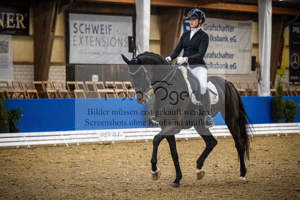 DOS_0636 | Entdecke hochwertige Reitturnierfotos von Foto Oger. Professionell, emotional und authentisch – jetzt Lieblingsmomente im Shop bestellen.Deutschlandweite Turnierfotografie. - Realisiert mit Pictrs.com