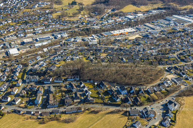 Olpe250307988Mitte | Luftbild, Wohngebiet An der Schingerskuhle mit Waldstück, Grüne Lunge, Gewerbegebiet In der Trift und Bruchstraße, Olpe-Stadt, Olpe, Sauerland, Nordrhein-Westfalen, Deutschland