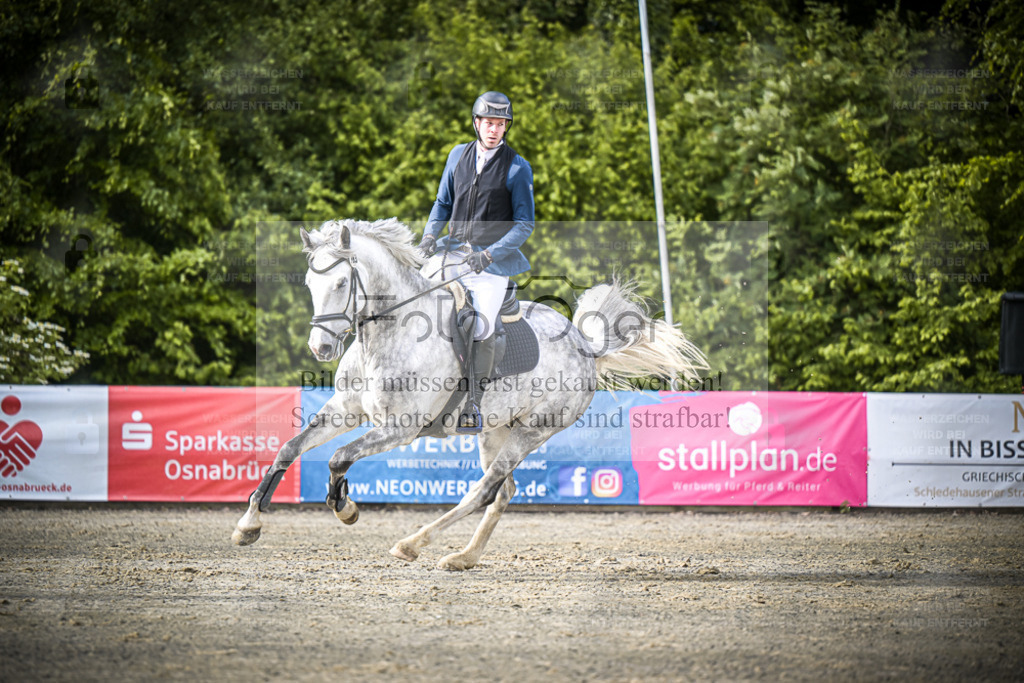 DOS_1713 | Entdecke hochwertige Reitturnierfotos von Foto Oger. Professionell, emotional und authentisch – jetzt Lieblingsmomente im Shop bestellen. - Realisiert mit Pictrs.com