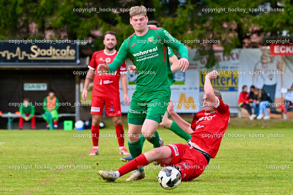 FC ASKÖ Gmünd vs. SV Rapid Lienz | #25 Andre Tabernig Rapid Lienz, #8 Domenik Steiner FC Gmünd, FC ASKÖ Gmünd vs. SV Rapid Lienz, FC ASKÖ Gmünd vs. SV Rapid Lienz am 09.11.2025 in Ferlach (Ballspielhalle Ferlach), Austria, (Photo by Bernd Stefan)