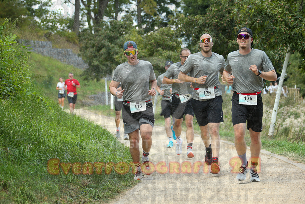250824_1259_EX1_1080 | Sportfotografie im Rhein-Sieg Kreis, Köln, Bonn, NRW, Rheinland Pfalz, Hessen, etc. Unser Tätigkeitsfeld umfasst den Laufsport vom Volkslauf über den Marathon, Duathlon, Triathon bis zum Ultralauf wie Kölnpfad Ultra oder Schindertrail.