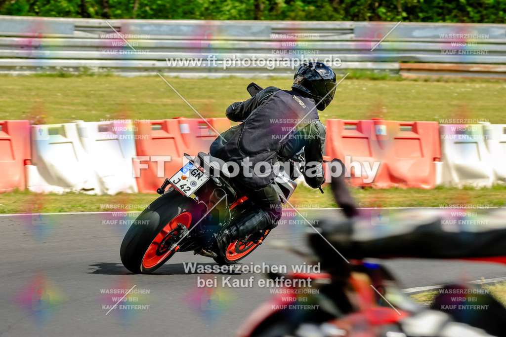 _OTO2557 | Hier findet Ihr Bilder von Touristenfahrten auf der Nürburgring Nordschleife oder von anderen Veranstaltungen die ich besucht habe. Viel Spass beim Durch Schauen 