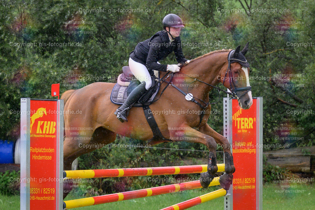 068_Schwerin_Hannah_Saturn-S_A1_Springen_250802_10 | gis-fotografie