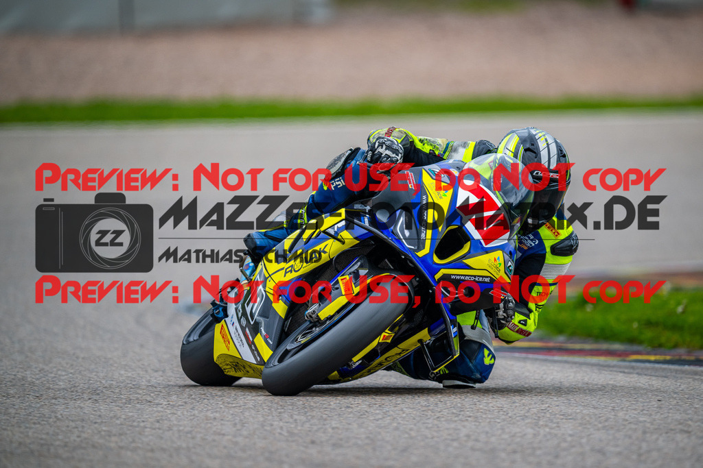 MaZZes_FotoMatrix_240503_6007705_0612 | STK1000