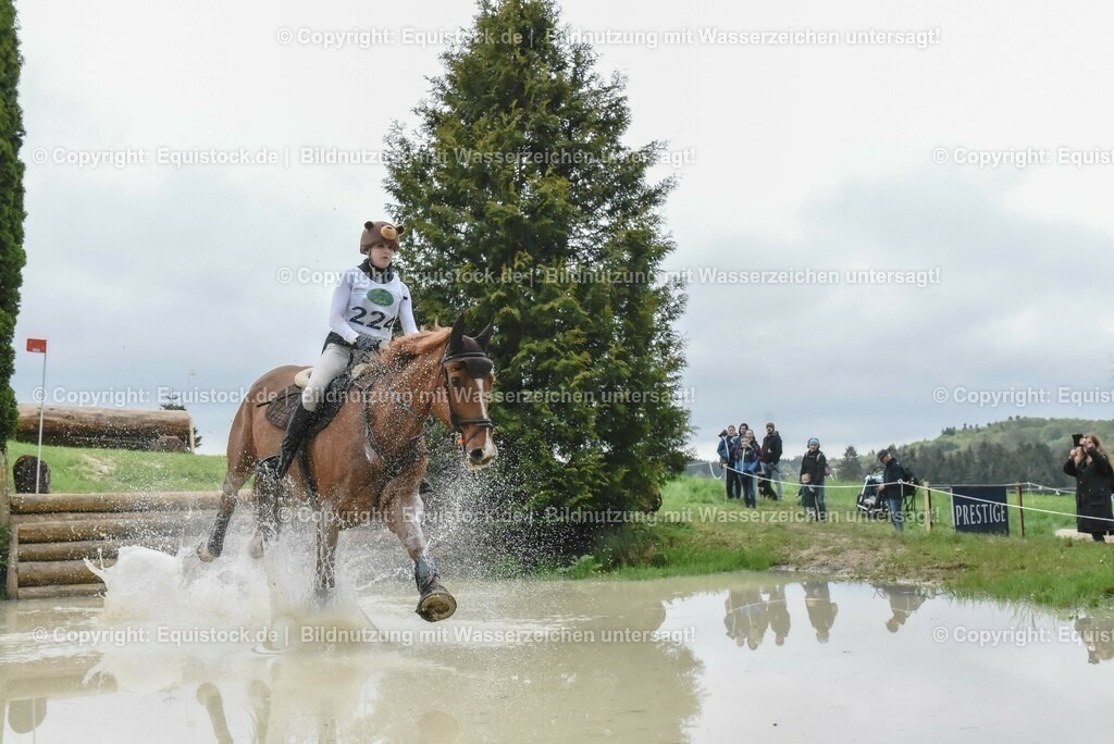 20230513_CCI2_Section2_Gelände_0365 | equistock