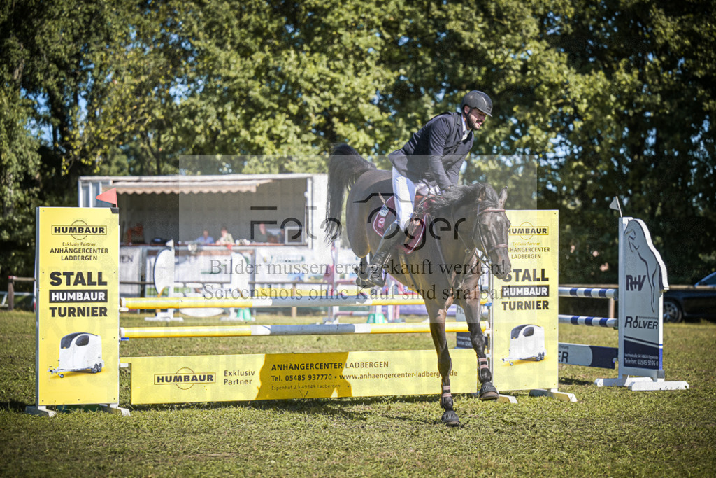 DOS_0304 | Entdecke hochwertige Reitturnierfotos von Foto Oger. Professionell, emotional und authentisch – jetzt Lieblingsmomente im Shop bestellen.Deutschlandweite Turnierfotografie. - Realisiert mit Pictrs.com