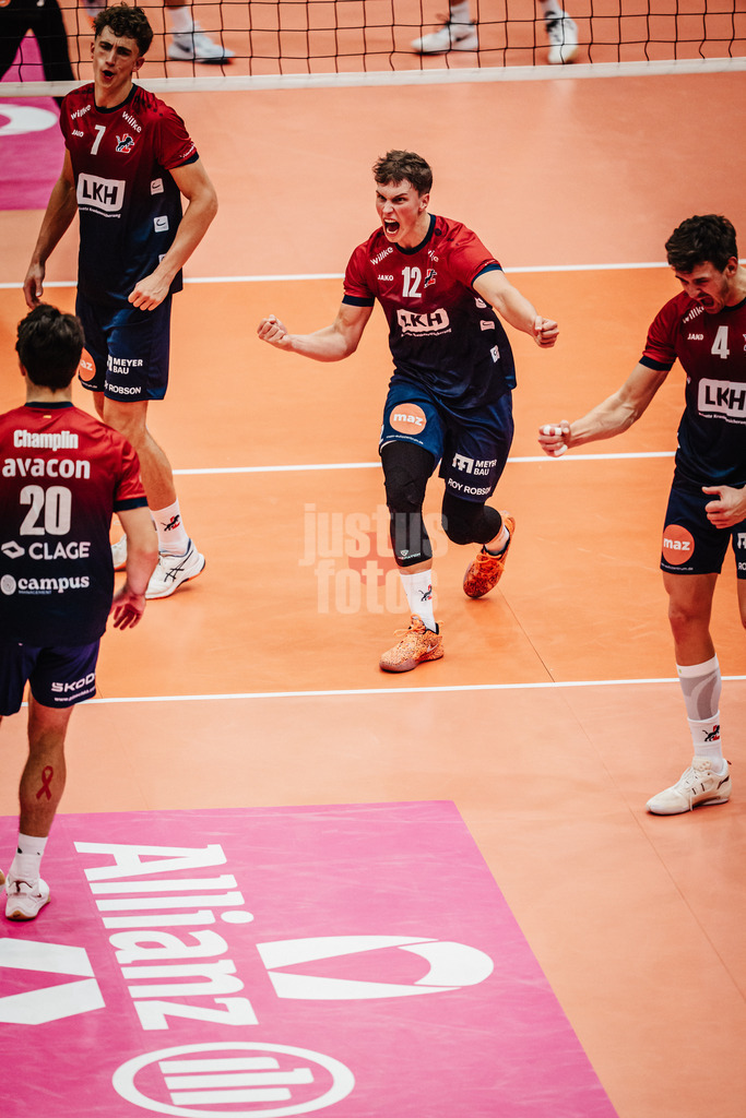 Volleyball | Herren | Saison 2025/2026 | Volleyball Ligacup | Finale | SVG Lüneburg vs. Berlin Recycling Volleys | 12.10.2024 | Santeri Välimaa (#12, SVG Lüneburg) jubelt