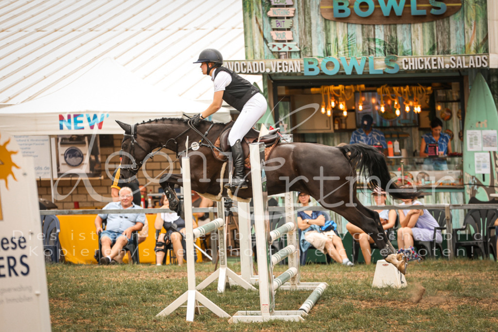 17.SaStA00056 | Leoni Ertmer Photography - Realisiert mit Pictrs.com