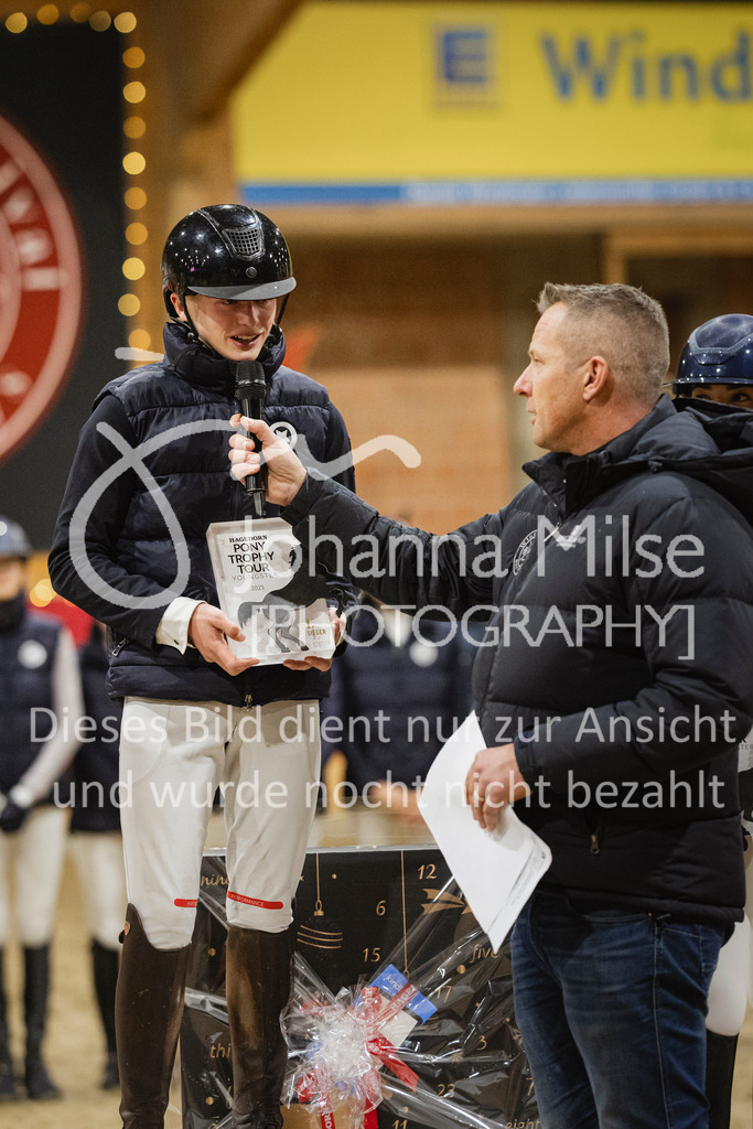 231118_PonyTrophy-339 | Deine schönsten Turniermomente als professionelle Fotos! Entdecke hochwertige Pferdesport-Fotografie im Online-Shop. Jetzt Fotos finden & bestellen!