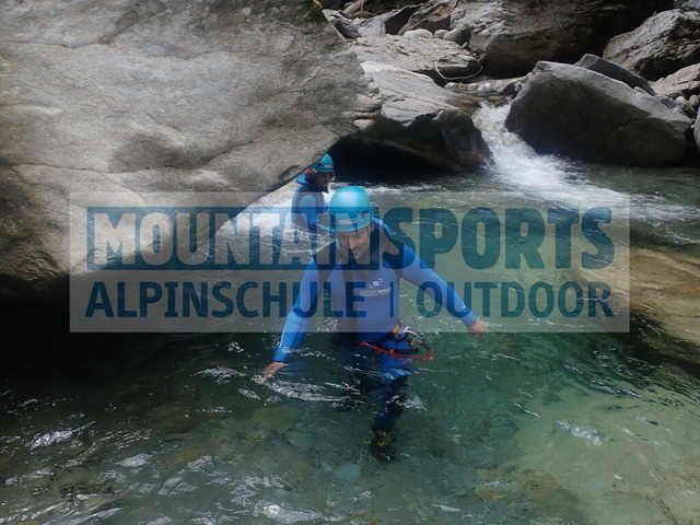 P1030138 | Bestelle die Bilder deines Berg- oder Wasser-Abenteuers mit Mountain Sports bequem von zu Hause aus direkt über unseren Online Fotoshop von pictrs.com. - Realisiert mit Pictrs.com