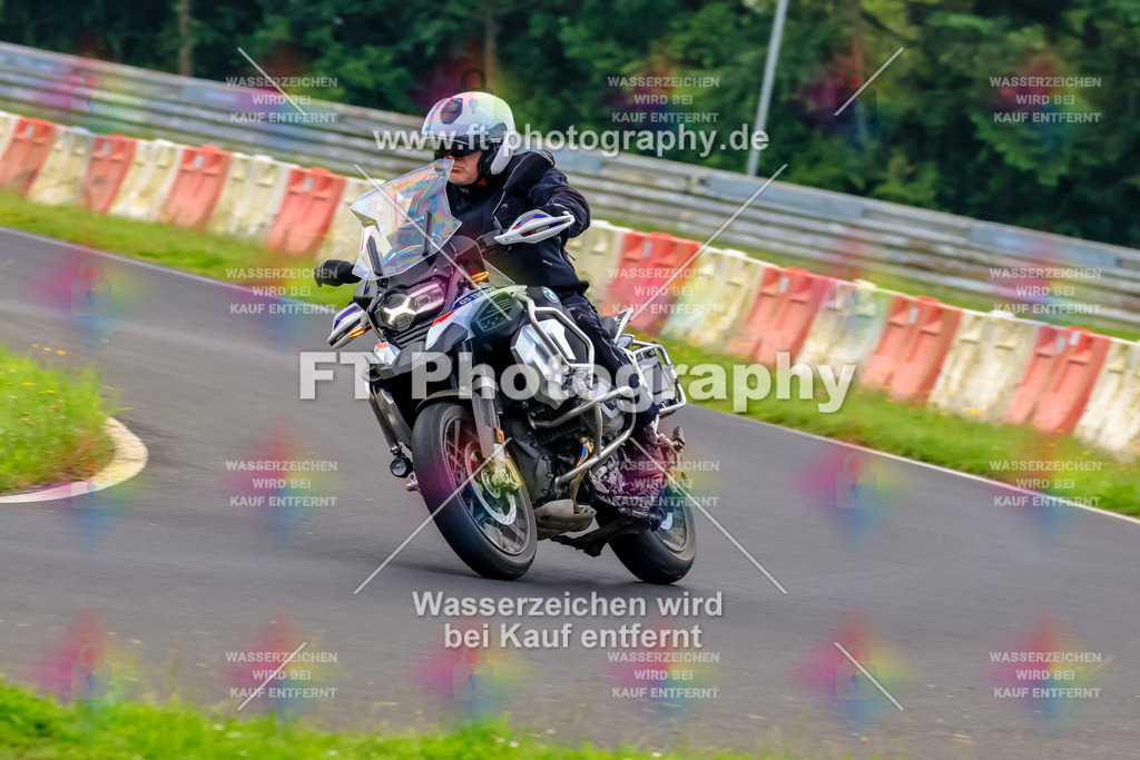 VBK-6816 | Hier findet Ihr Bilder von Touristenfahrten auf der Nürburgring Nordschleife oder von anderen Veranstaltungen die ich besucht habe. Viel Spass beim Durch Schauen 