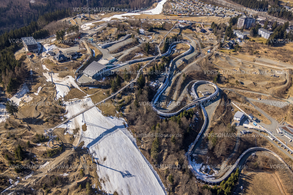 Winterberg220303577 | Luftbild, Veltins EisArena, Kunsteisbahn als Rodelbahn, Skeleton und Bobbahn, Winterberg, Sauerland, Nordrhein-Westfalen, Deutschland