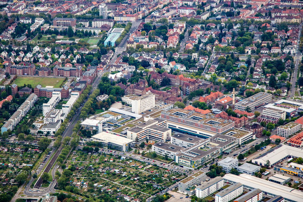 Städtisches Klinikum Karlsruhe http://www.klinikum-karlsruhe.com/ | Luftbild: Städtisches Klinikum Karlsruhe http://www.klinikum-karlsruhe.com/ im Ortsteil Nordweststadt in Karlsruhe im Bundesland Baden-Württemberg in Deutschland. Foto: IMG_138777.jpg vom 16.09.2023 durch ©2025 Werner Riehm fly-foto.de/copyright - Realisiert mit Pictrs.com