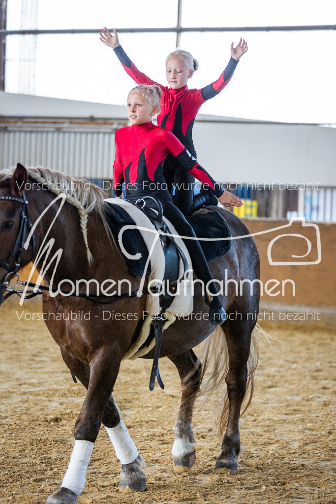 SS-Maxi-190 | MomenTaufnahmen Pferdesportfotos