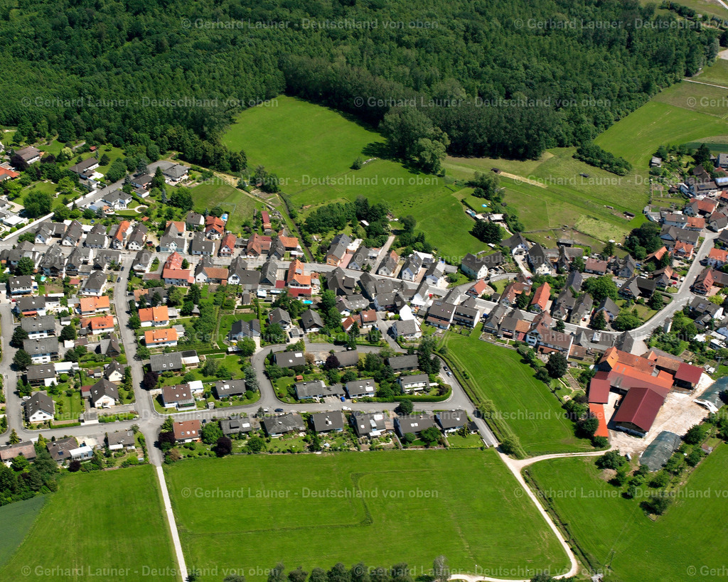 2626227 | BODERSWEIER 09.06.2006 Wohngebiet einer Einfamilienhaus- Siedlung  in Bodersweier im Bundesland Baden-Württemberg, Deutschland // Single-family residential area of settlement  in Bodersweier in the state Baden-Wuerttemberg, Germany Foto: Gerhard Launer